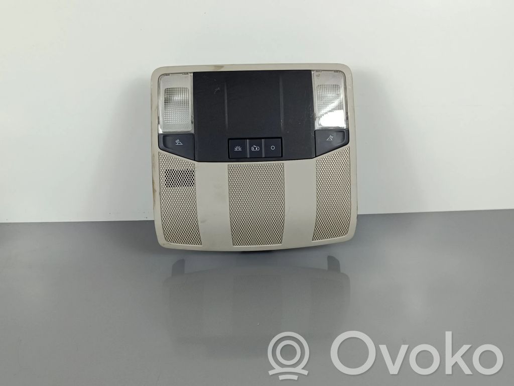 Etuistuimen valo   299166811