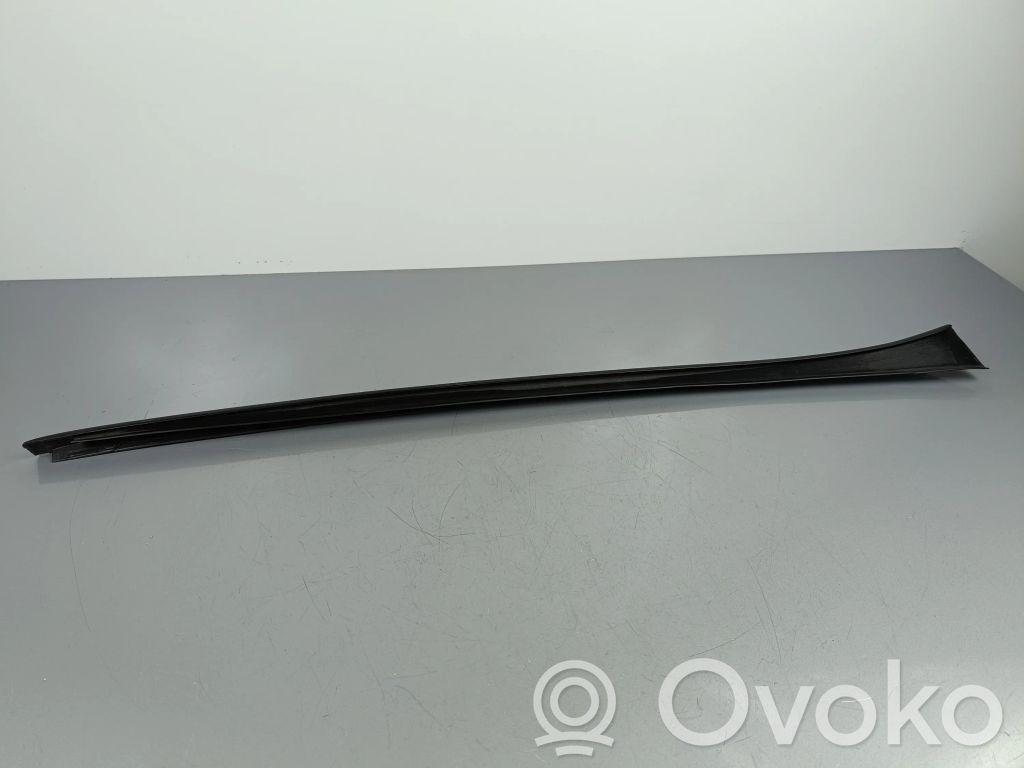 Cupra Formentor Windshield trim 