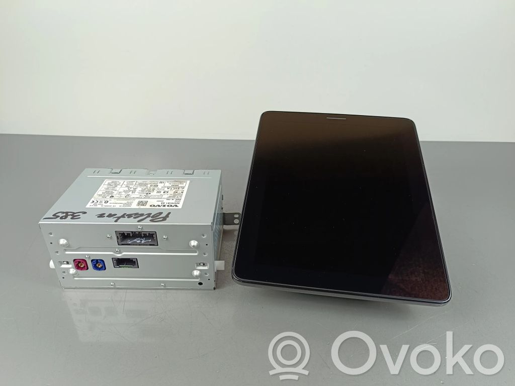 Polestar 2 Radio/CD/DVD/GPS head unit 