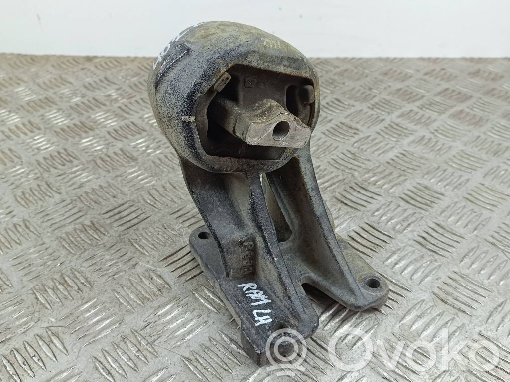 Dodge VAN RAM Moottorin kiinnikekorvake 