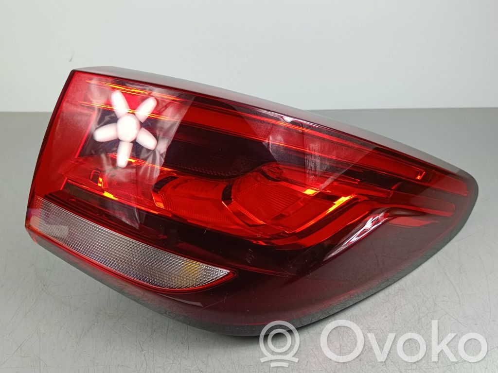 MG ZS Aizmugurējais lukturis virsbūvē 