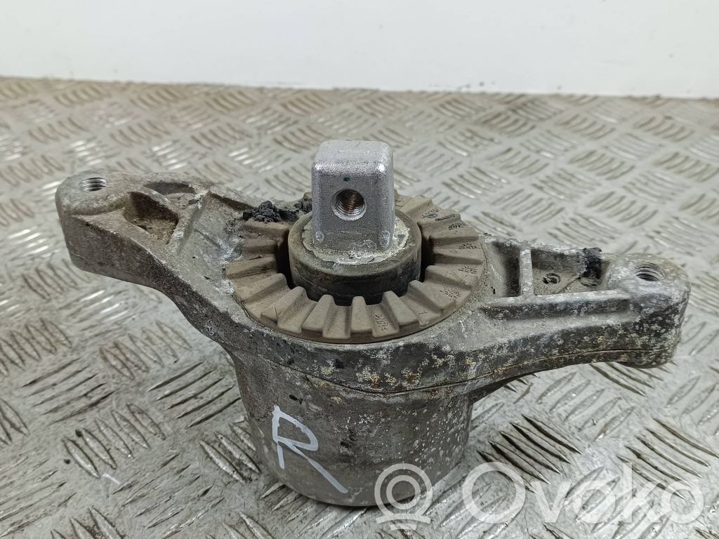 Maserati Levante Engine mount bracket 