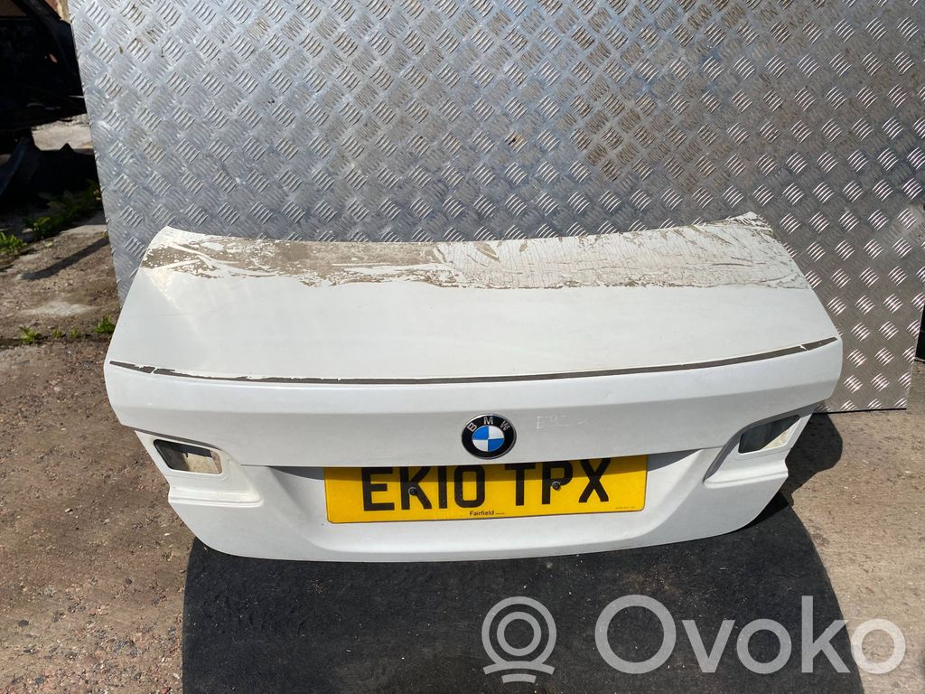 Tailgate/trunk/boot lid