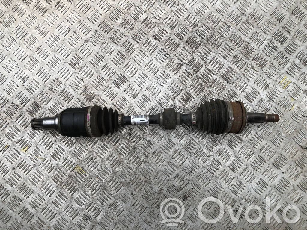 Toyota Auris E180 Priekšējā pusass 