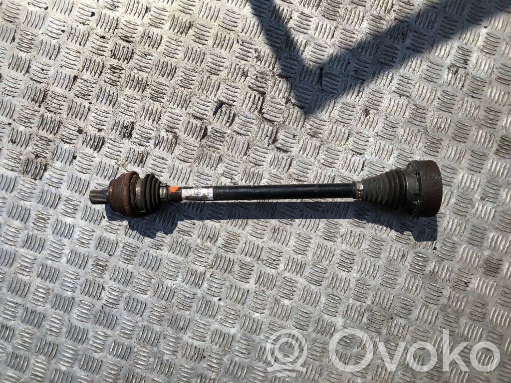 Volkswagen PASSAT B8 Półoś tylna 