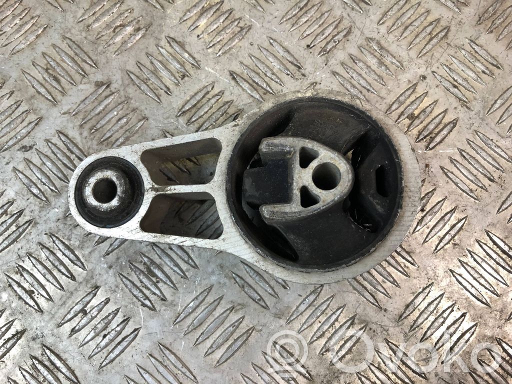 Mini One - Cooper Coupe R56 Engine mount bracket 
