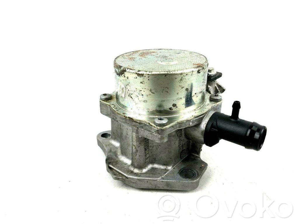 Nissan Juke I F15 Vacuum pump 