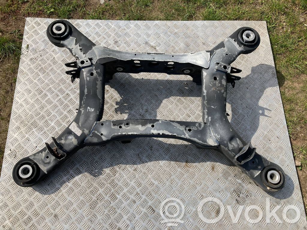 Mercedes-Benz GLE (W166 - C292) Galinis traversas 