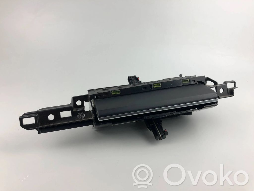 Screen/display/small screen   4G2919607,00192201,930663107