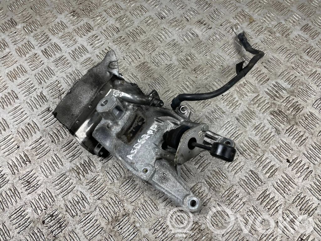 Audi A5 Engine mounting bracket 