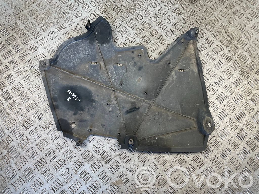 Audi A4 S4 B9 Osłona boczna podwozia 