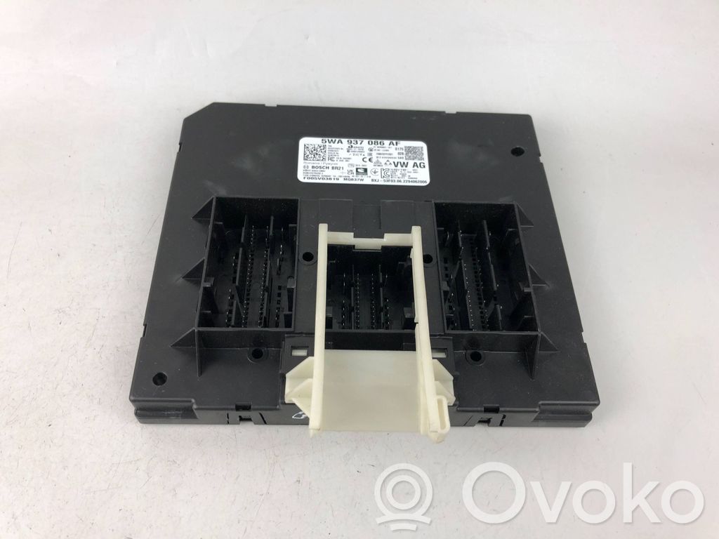 Volkswagen Golf VIII Module confort 