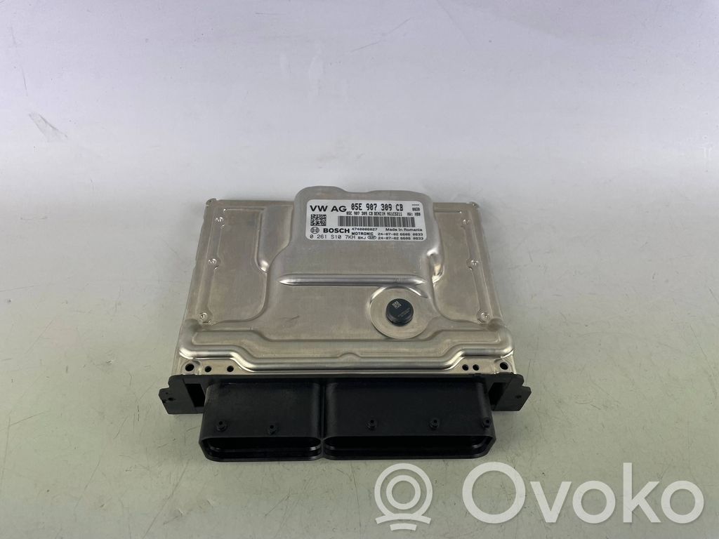 Audi Q3 F3 Variklio valdymo blokas 