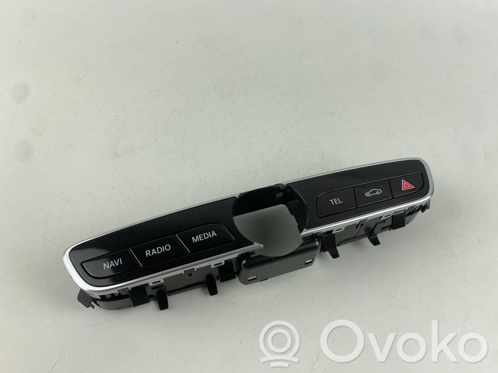Mercedes-Benz CLS W257 A set of switches 