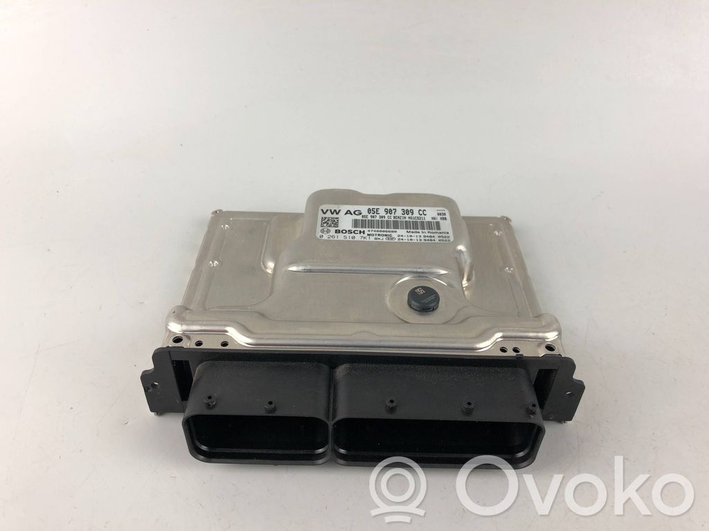 Volkswagen Golf VIII Engine control unit/module 