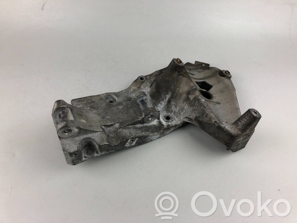 Mini Cooper Countryman F60 Generator/alternator bracket 