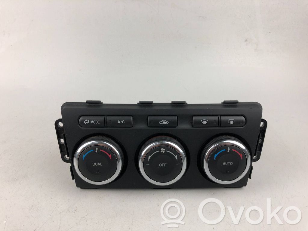 Mazda CX-30 Climate control unit 