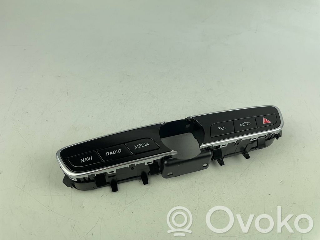 Mercedes-Benz E W213 A set of switches 