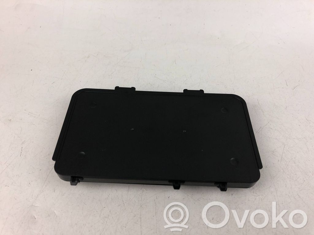 Volkswagen Golf VIII Wireless charging module 