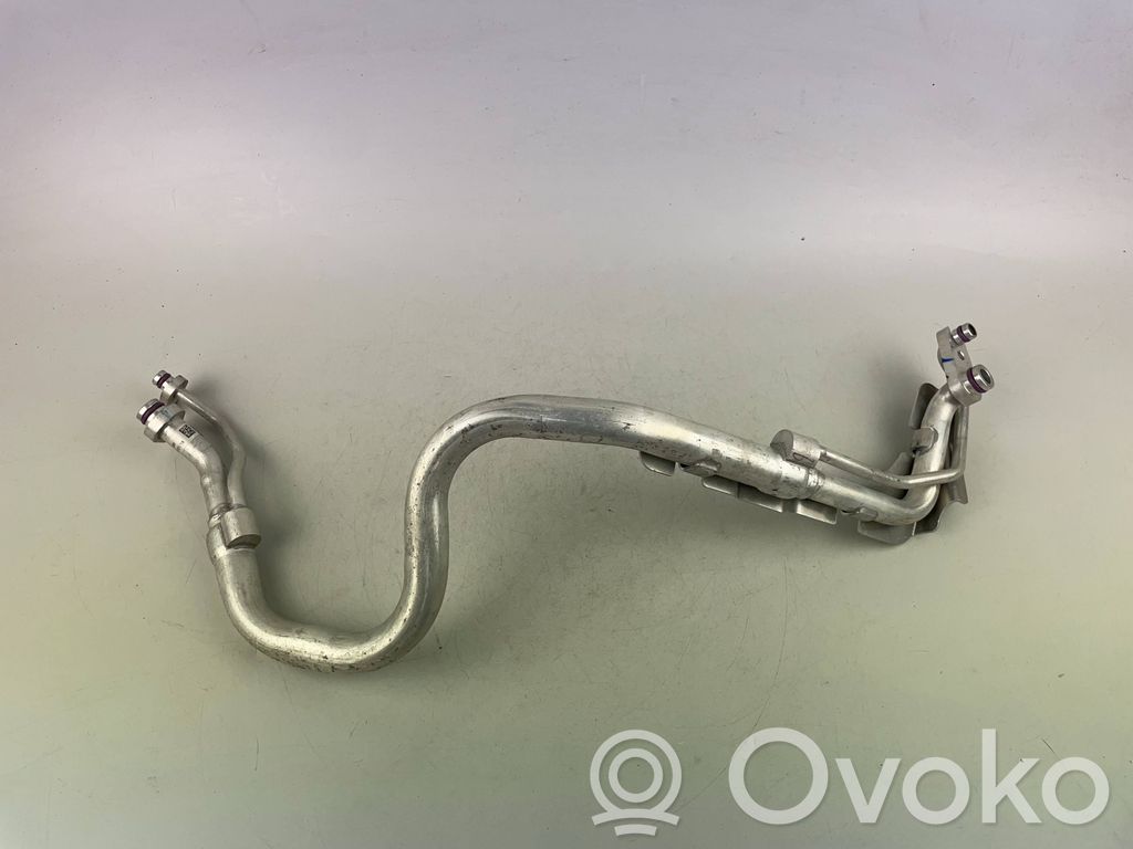 Audi A3 8Y Ilmastointilaitteen putki (A/C) 