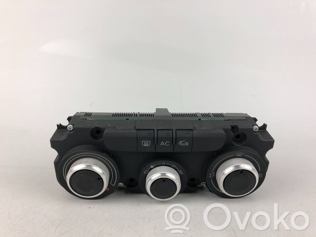 Audi A3 S3 A3 Sportback 8P Climate control unit 