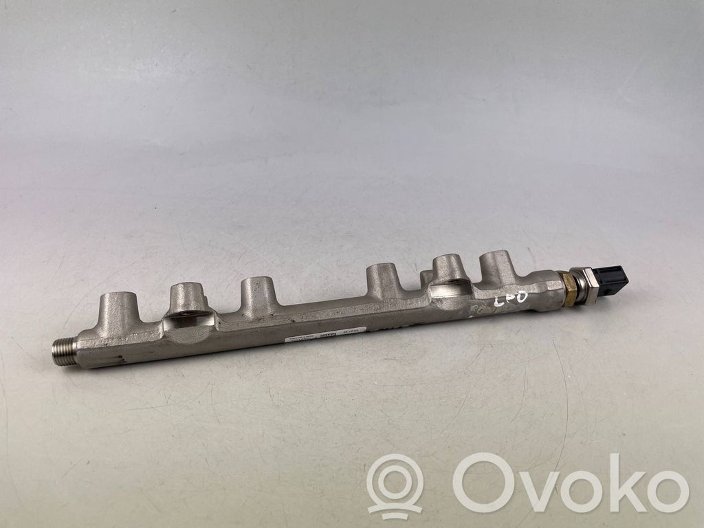 Volkswagen Tiguan Tubo principal de alimentación del combustible 