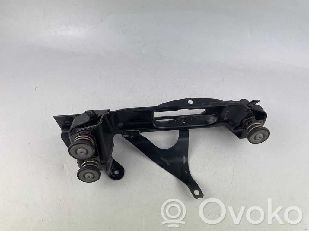 Audi e-tron A/C compressor mount bracket 