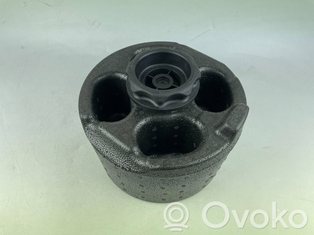 Audi e-tron Spare wheel mounting bracket 