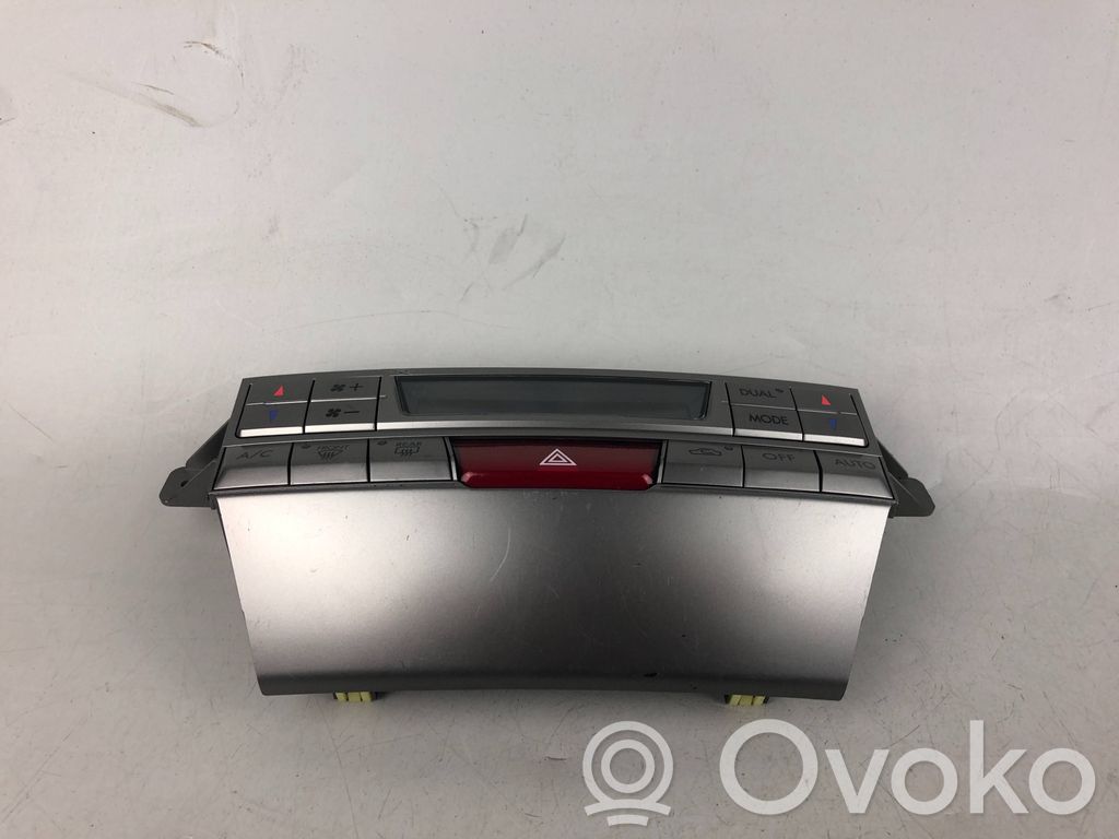 Subaru Outback Climate control unit 
