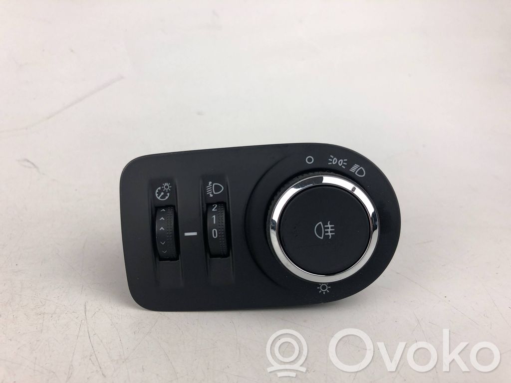 Opel Zafira C Light switch 
