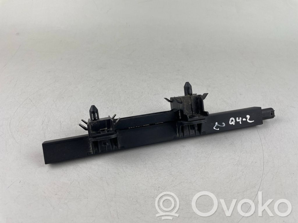 Audi Q4 e-tron Antenos stiprintuvas 