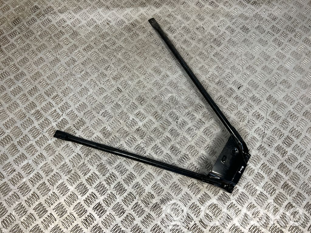 Audi Q4 e-tron Soporte para el marco panal de radiador 
