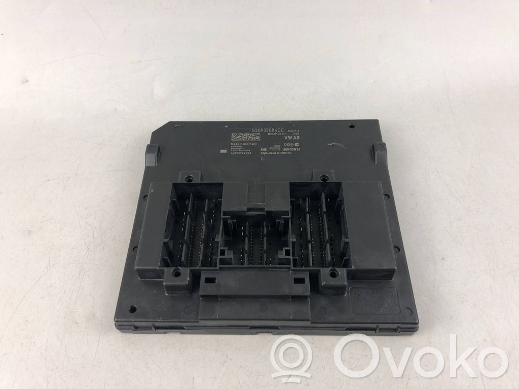 Volkswagen Tiguan Komforto modulis 