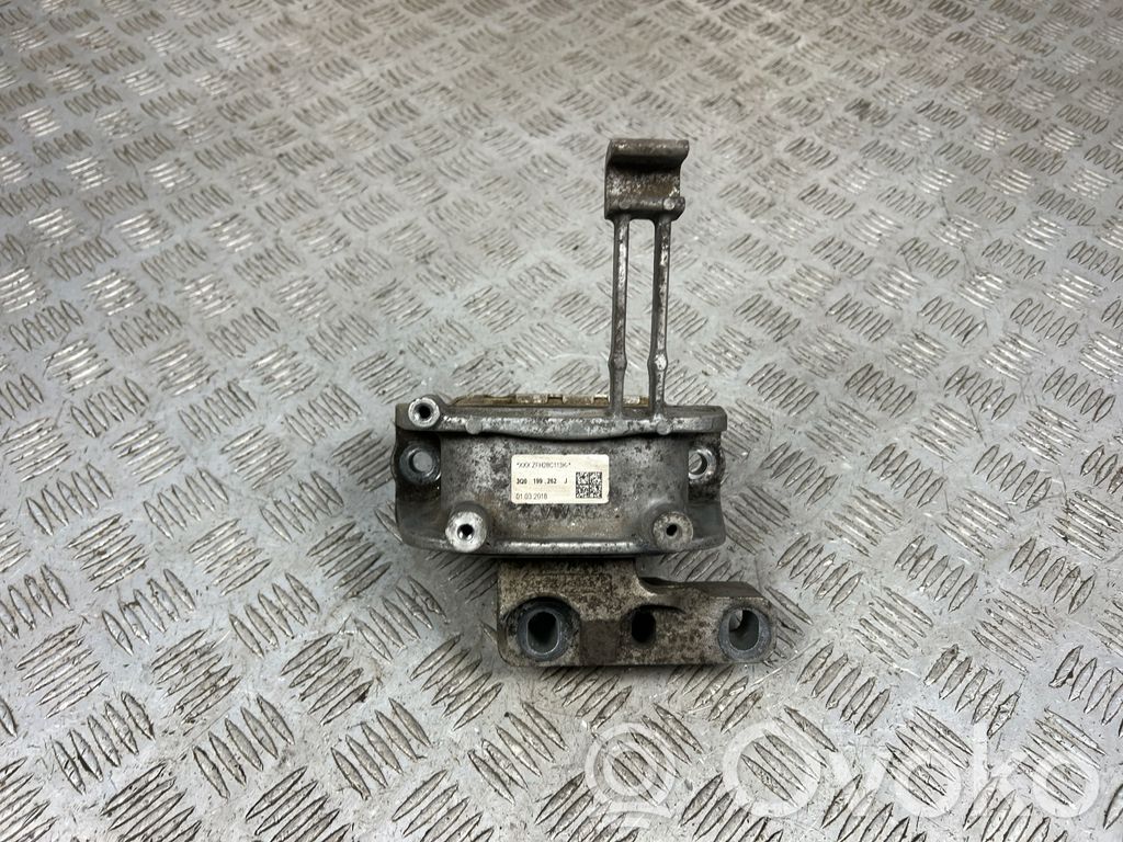 Skoda Superb B8 (3V) Engine mount bracket 