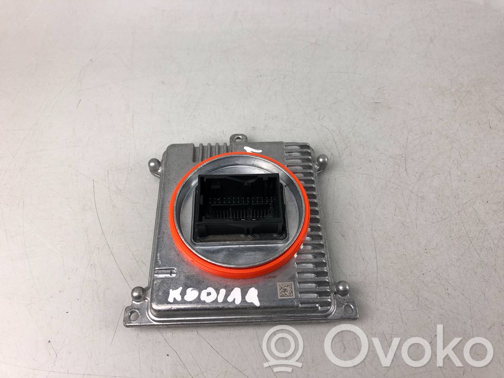 Skoda Kodiaq Lastre de faros xenón 