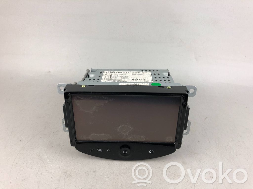 Panel / Radioodtwarzacz CD/DVD/GPS   95441721