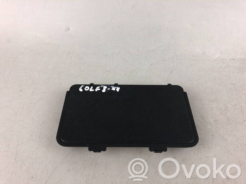 Volkswagen Golf VIII Wireless charging module 