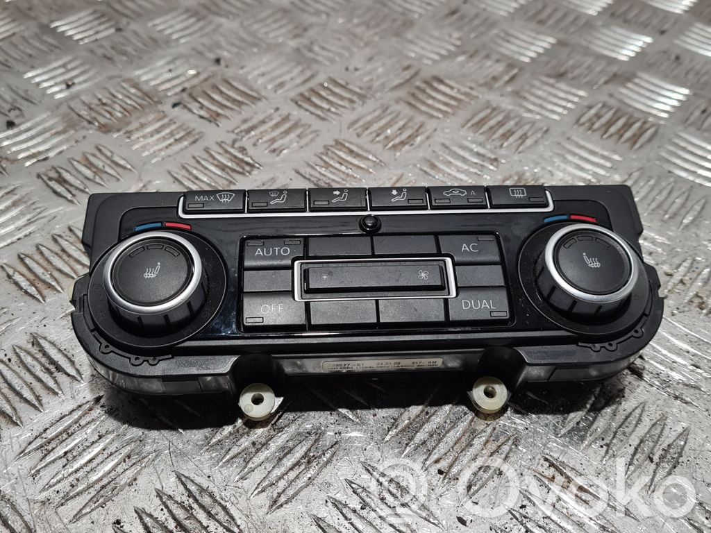 Volkswagen Golf VI Climate control unit 