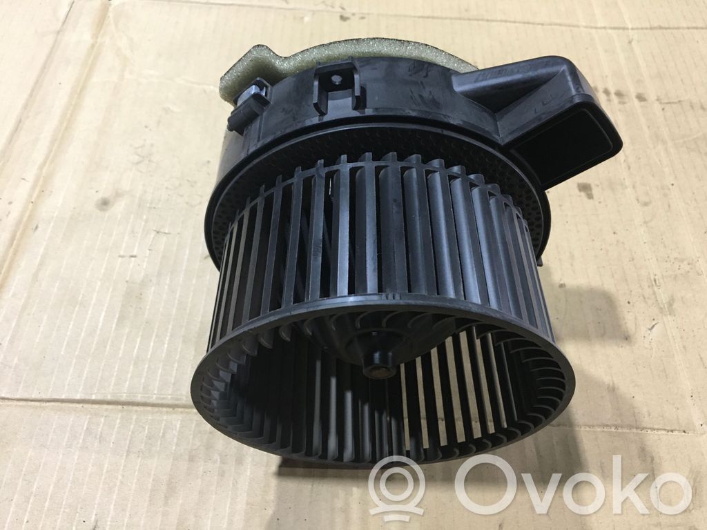 BMW 5 G30 G31 G38 Wentylator nawiewu / Dmuchawa 