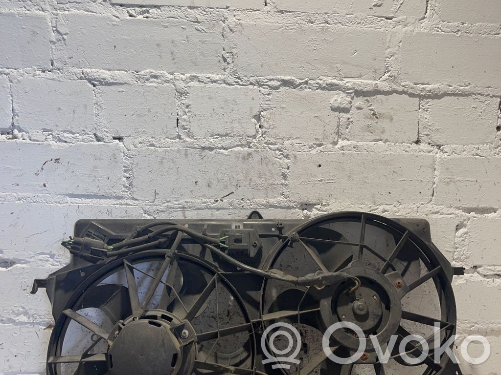 Ford Focus Электрический вентилятор радиаторов 