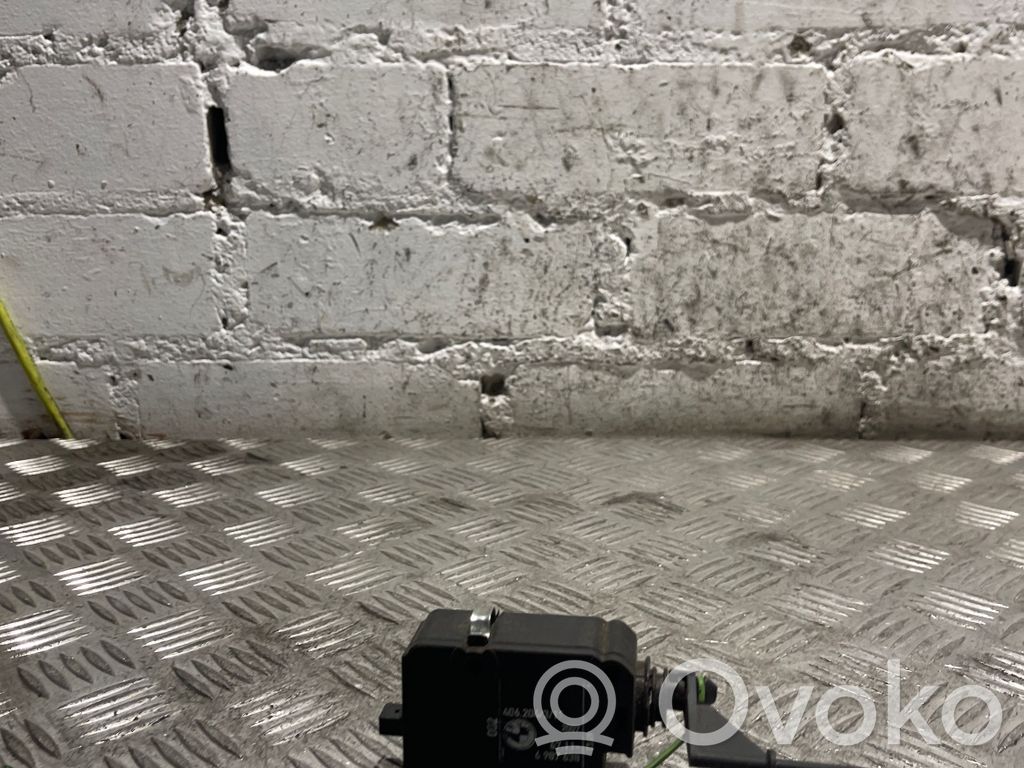 BMW 7 E65 E66 Fuel tank cap lock 