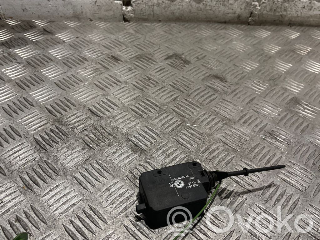 BMW 7 E65 E66 Fuel tank cap lock motor 