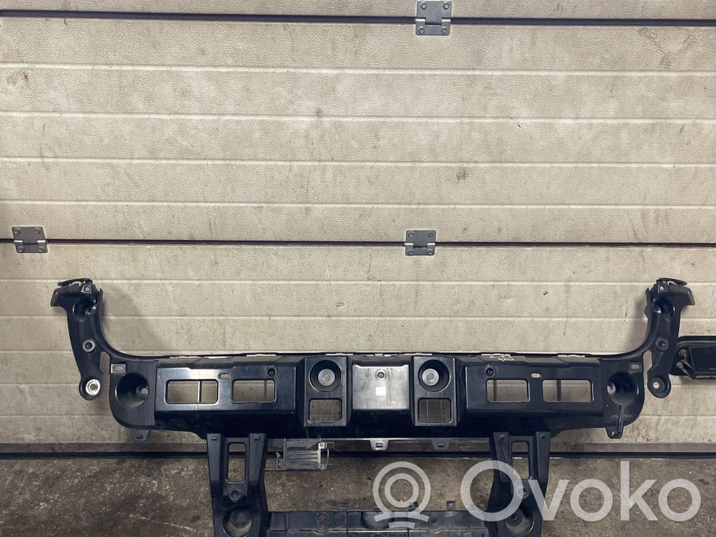 Rear bumper mounting bracket   7176244