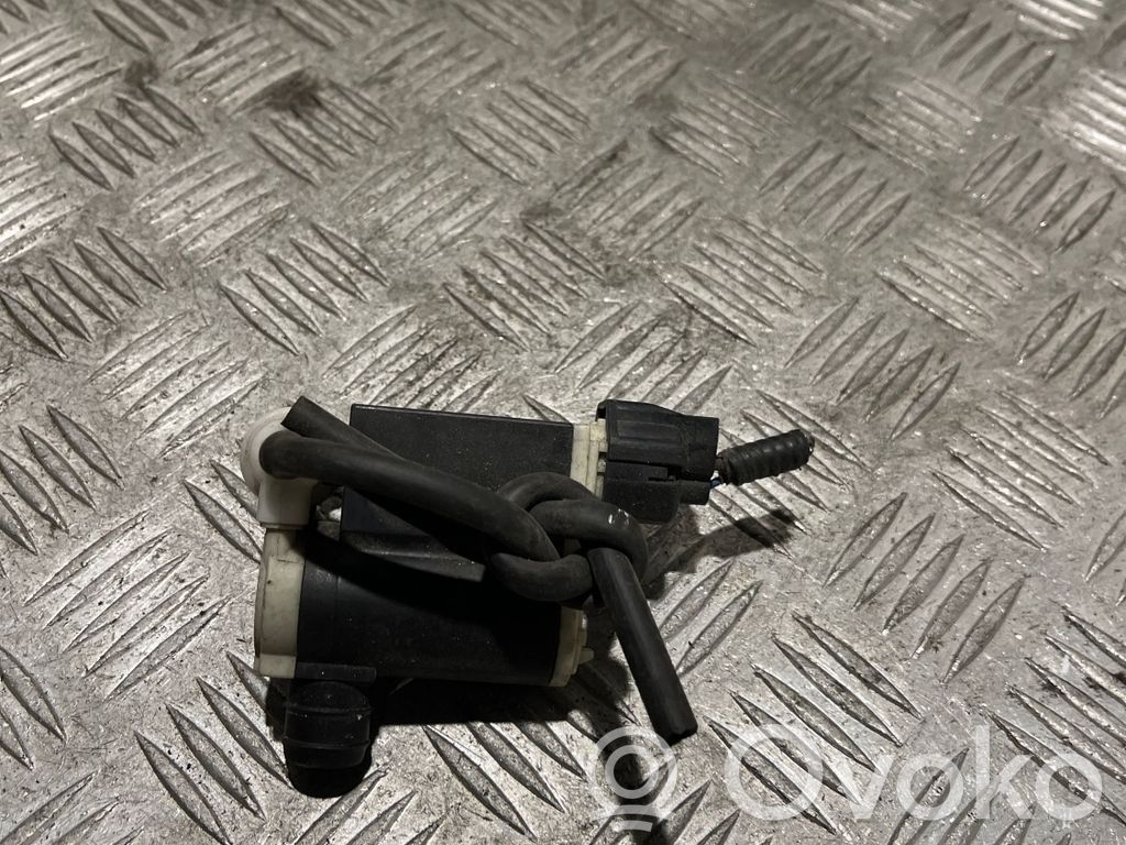 Hyundai Santa Fe Windscreen/windshield washer pump 