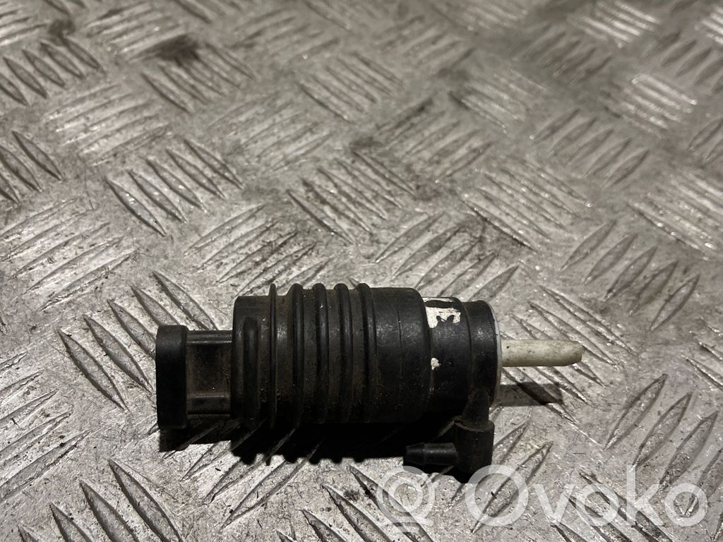 Renault Espace III Windscreen/windshield washer pump 