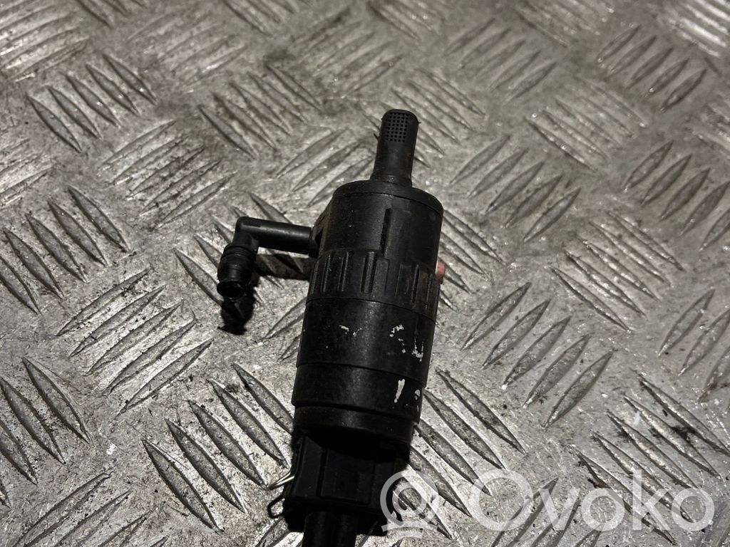 Opel Corsa D Windscreen/windshield washer pump 