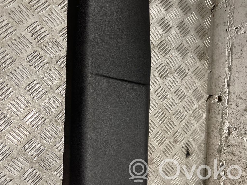 BMW X6 E71 Pilar (B) (inferior) 