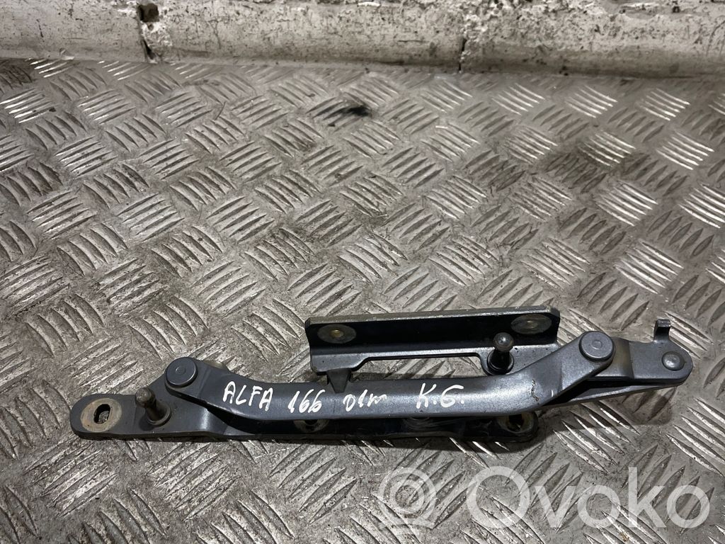 Alfa Romeo 166 Tailgate/trunk/boot hinge 