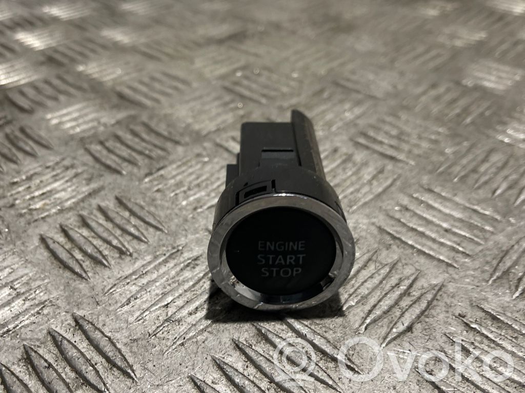 Toyota RAV 4 (XA40) Engine start stop button switch 