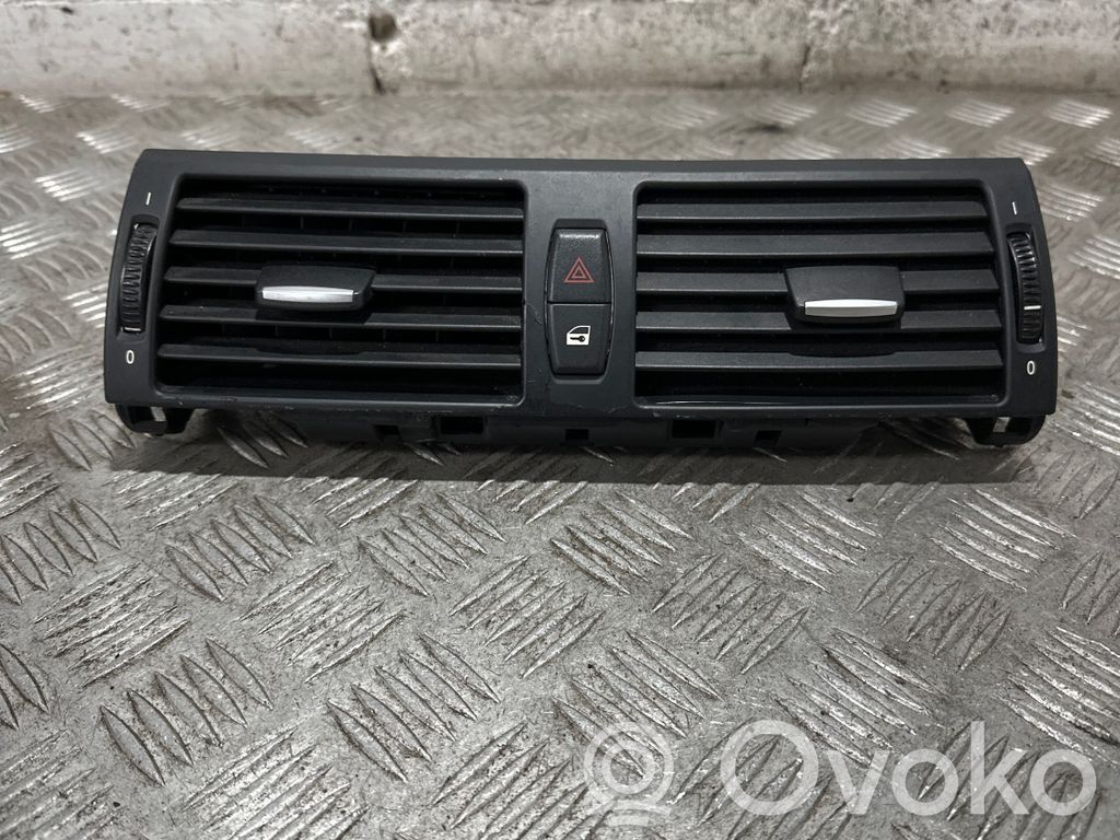 BMW X5 E70 Centrinės oro grotelės 